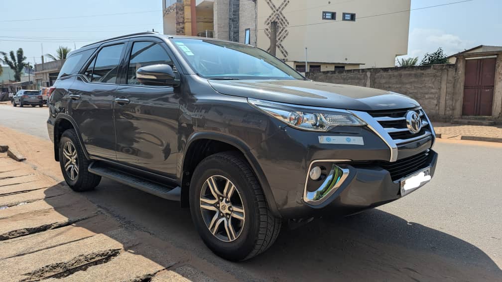 Image TOYOTA FORTUNER